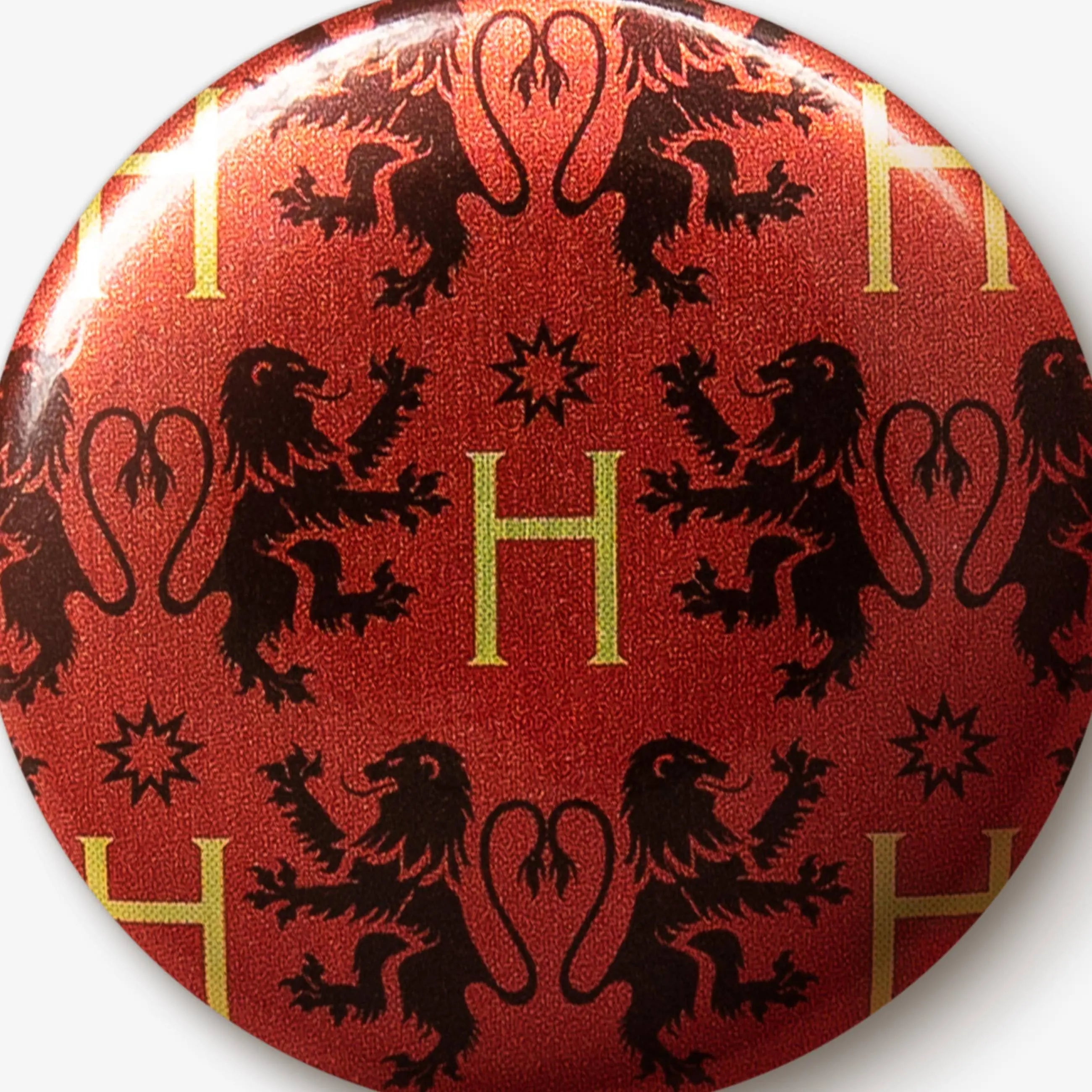 Badge Motif Gryffondor Les Animaux Fantastiques Minalima -  La boutique Aux 2 Balais