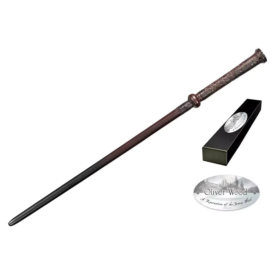 La boutique Aux 2 Balais Baguette Olivier Dubois en résine sombre, 39 cm, avec anneau distinctif, sous licence Warner Bros.