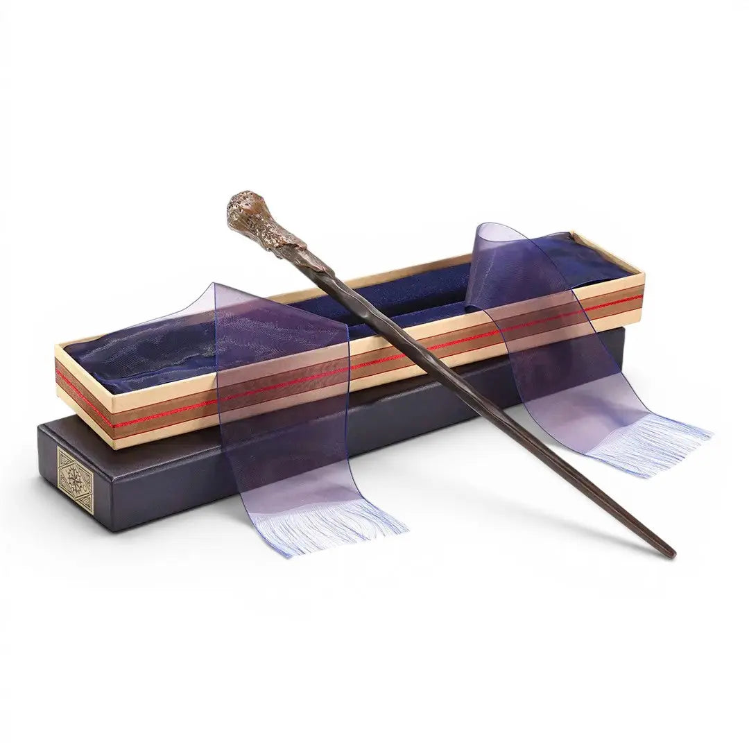 La boutique Aux 2 Balais : Baguette magique de Ron Weasley en résine, réplique fidèle des films Harry Potter, présentée dans sa boîte Ollivander.