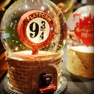 Boule à neige Voie 9 3/4 -  La boutique Aux 2 Balais