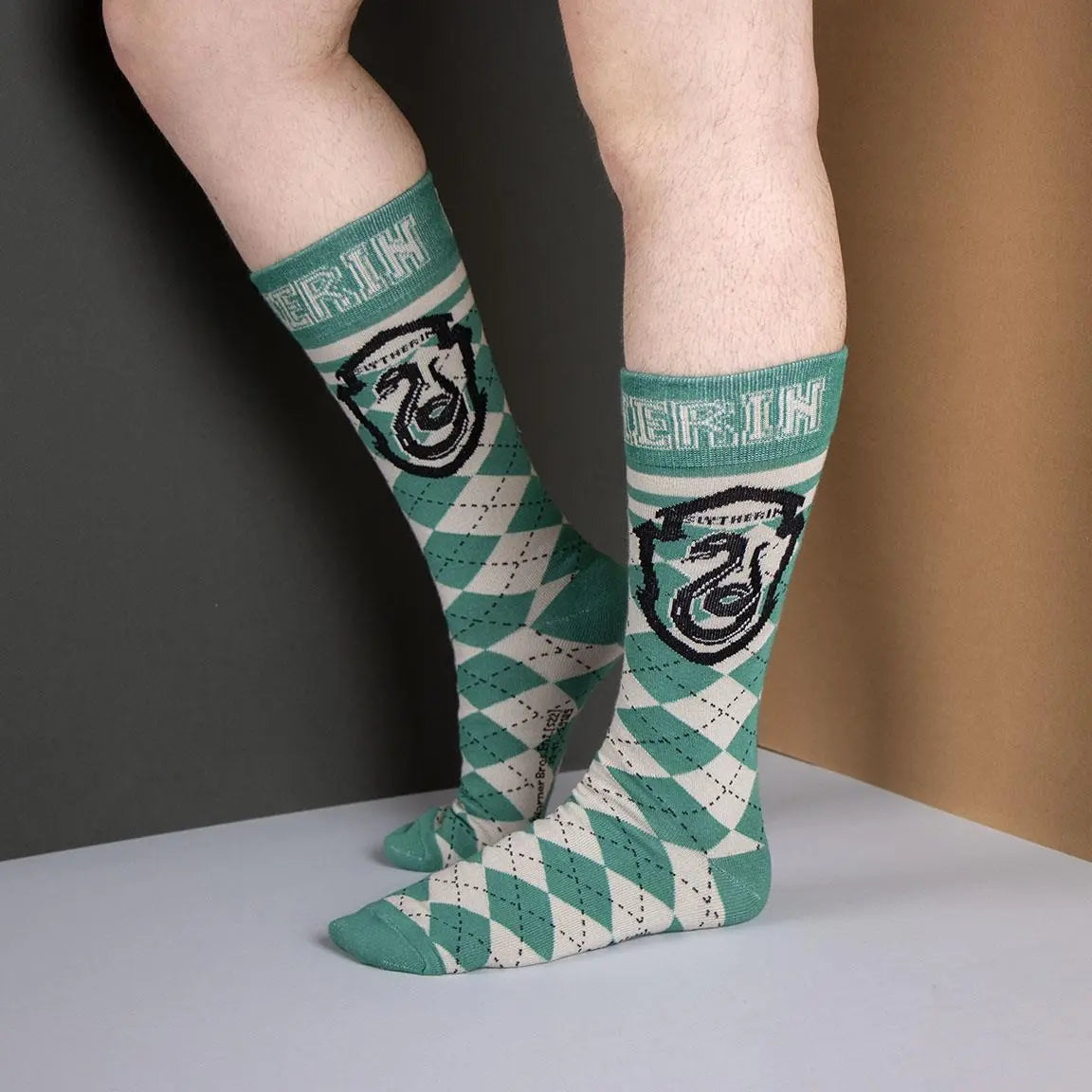 Chaussettes Serpentard Harry Potter Adulte Taille 38-45 -  La boutique Aux 2 Balais