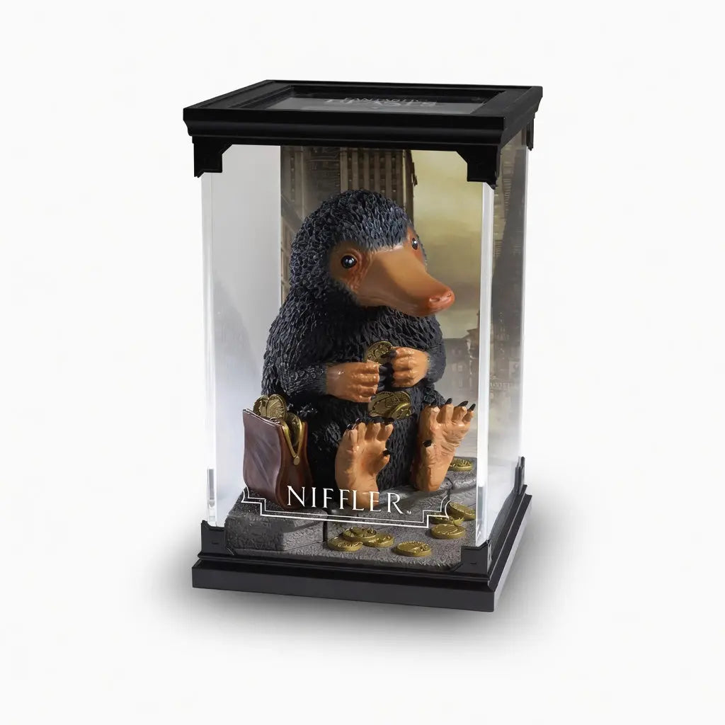Detail yeux brillants ventre figurine Niffleur Norbert Dragonneau Animaux Fantastiques Noble Collection