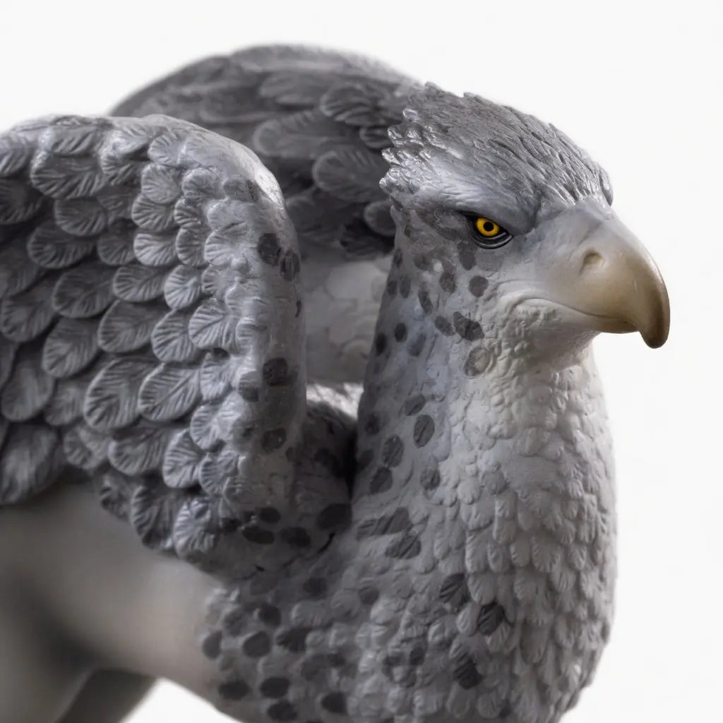 Figurine Buckbeak posee sur etagere collection Prisonnier Azkaban Noble Collection boite collector