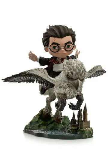 Figurine Mini Co Illusion Harry Potter & Buckbeak 16 cm -  La boutique Aux 2 Balais