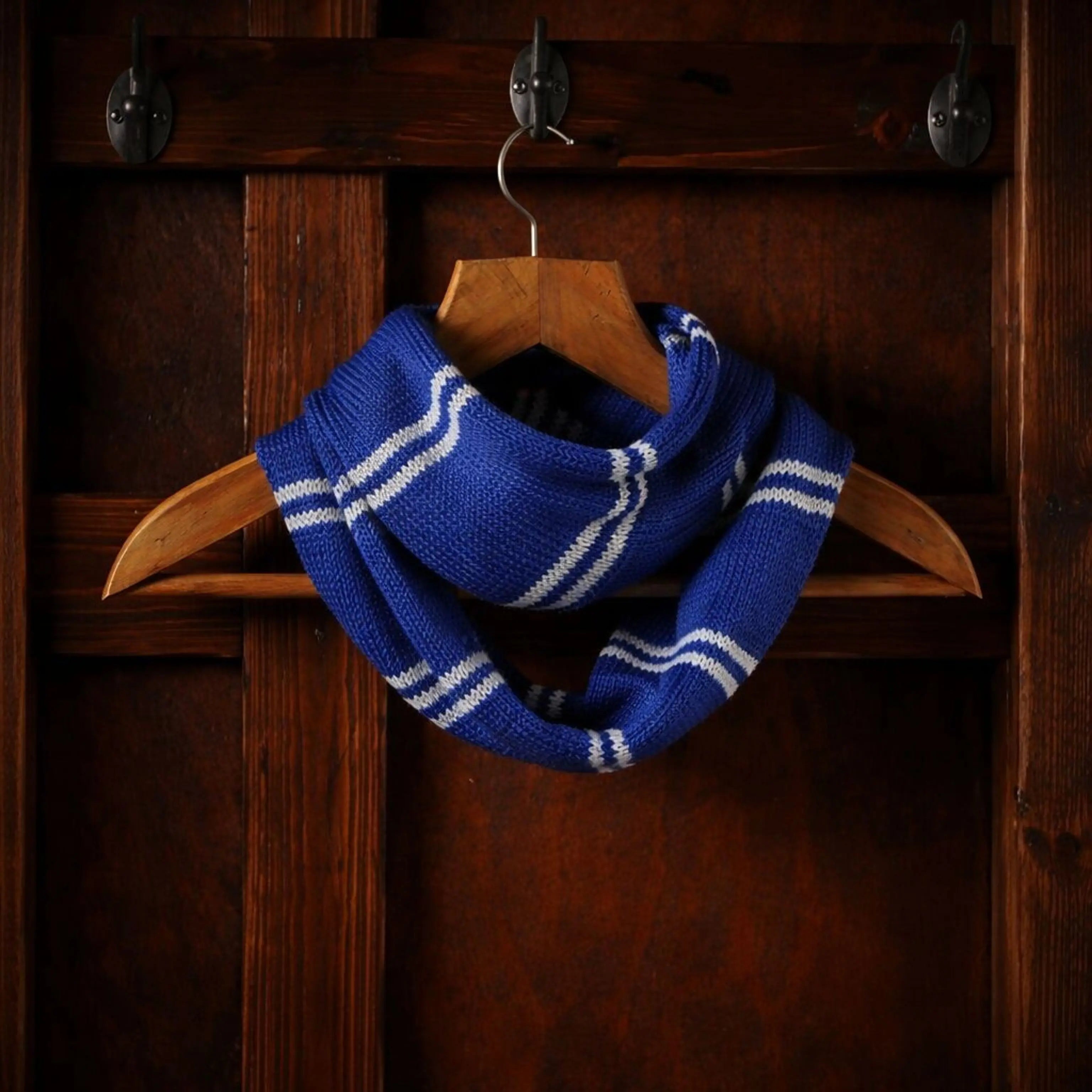 Kit Tricot Harry Potter - Écharpe Serdaigle avec Patch et Aiguilles -  La boutique Aux 2 Balais