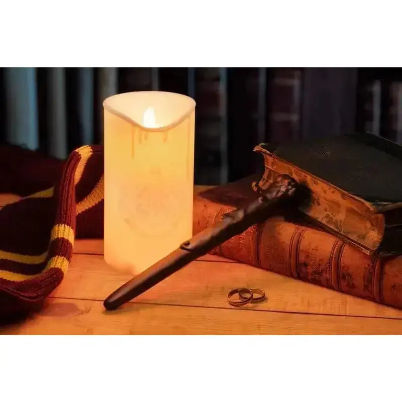 Lampe Bougie avec sa baguette -  La boutique Aux 2 Balais