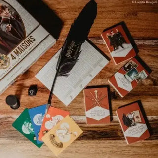 Le Jeu des 4 Maisons -  La boutique Aux 2 Balais