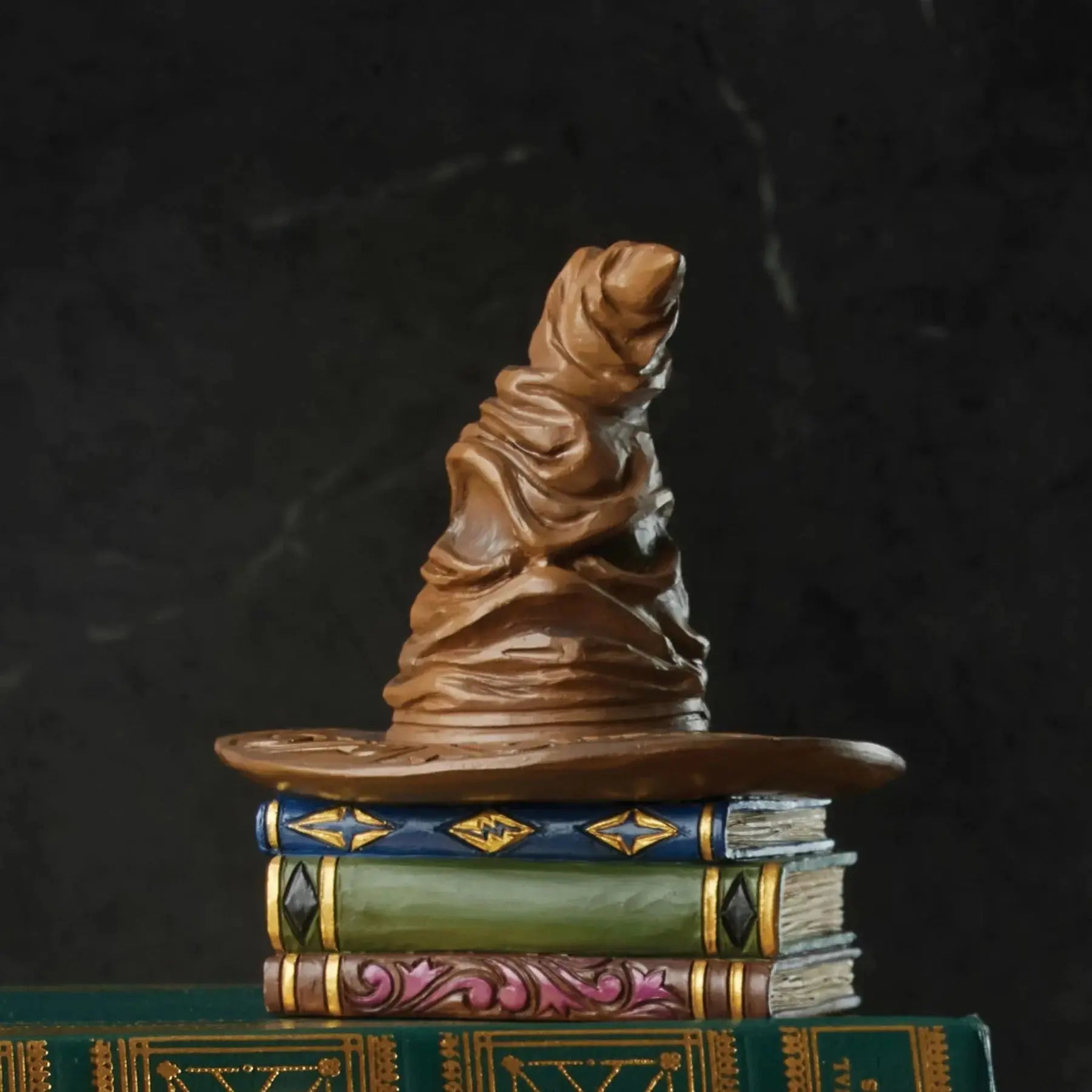 Mini Figurine Choixpeau Magique - Harry Potter by Jim Shore -  La boutique Aux 2 Balais