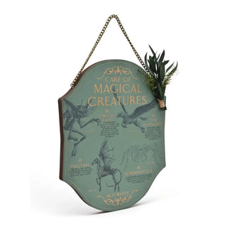 Plaque en bois Herbology & Créatures Magiques -  La boutique Aux 2 Balais