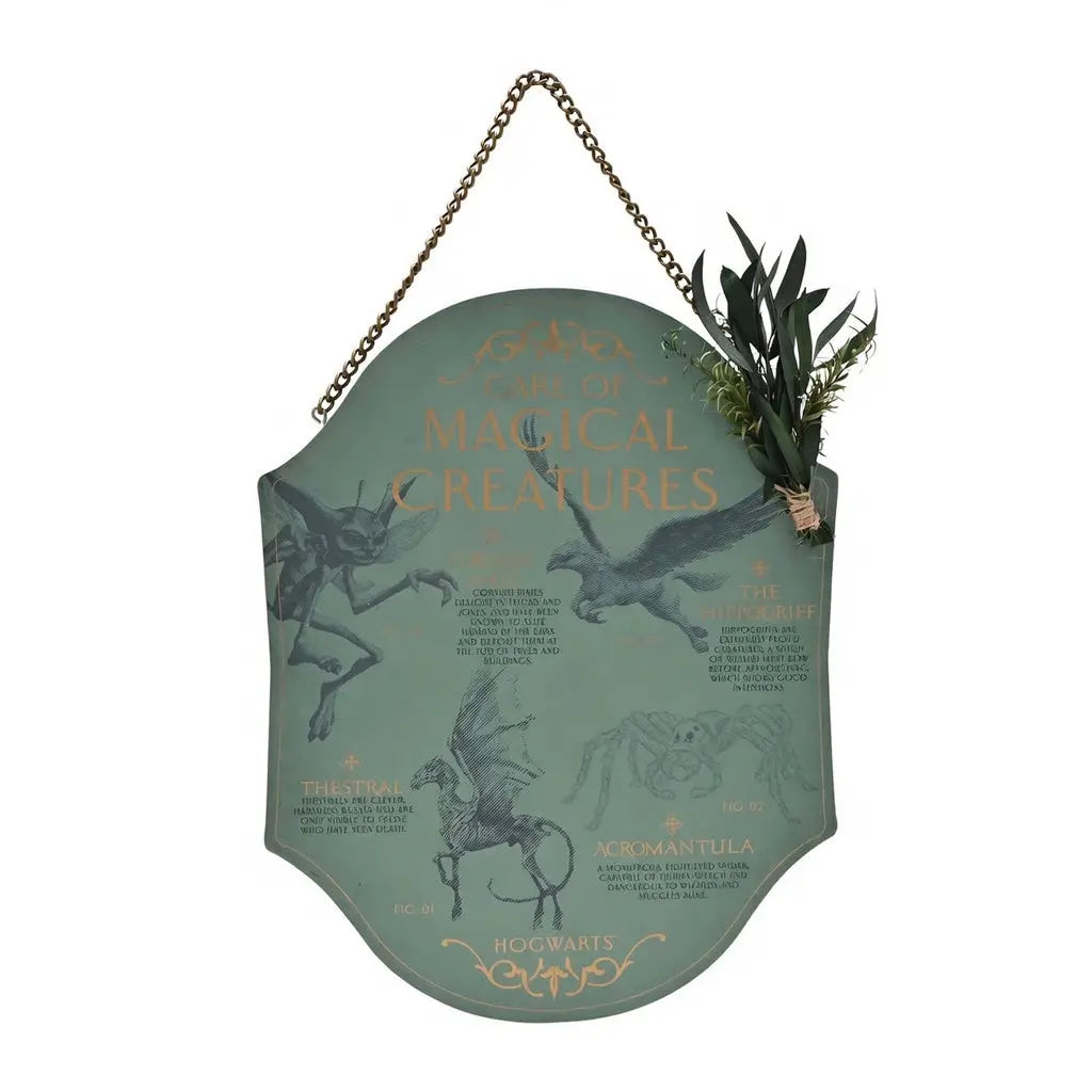 Plaque en bois Herbology & Créatures Magiques -  La boutique Aux 2 Balais