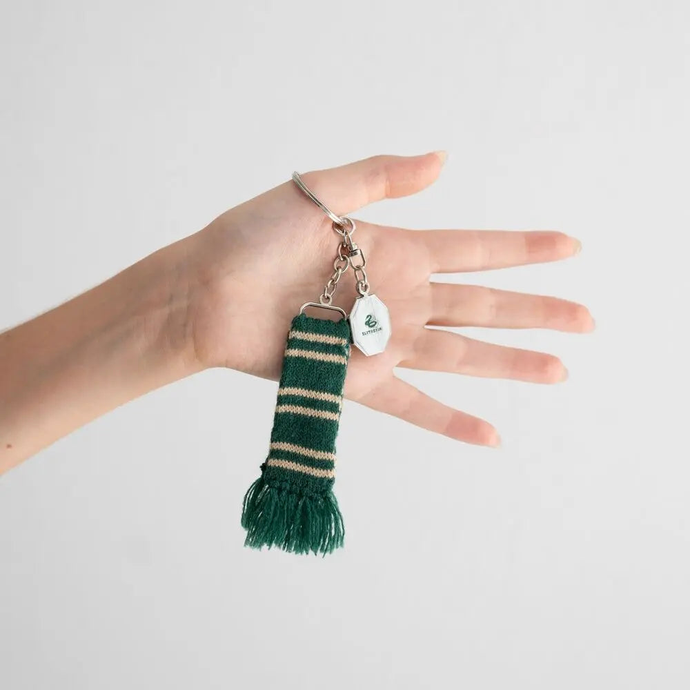 Porte-clés Harry Potter Écharpe Serpentard 12 cm – Officiel -  La boutique Aux 2 Balais