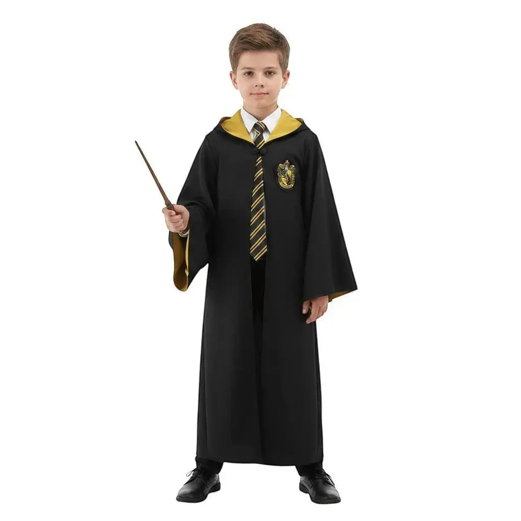 Robe de sorcier Poufsouffle noire et or pour enfant, 100% polyester, avec écusson brodé et doublure contrastante. Idéale pour les fans de Harry Potter.