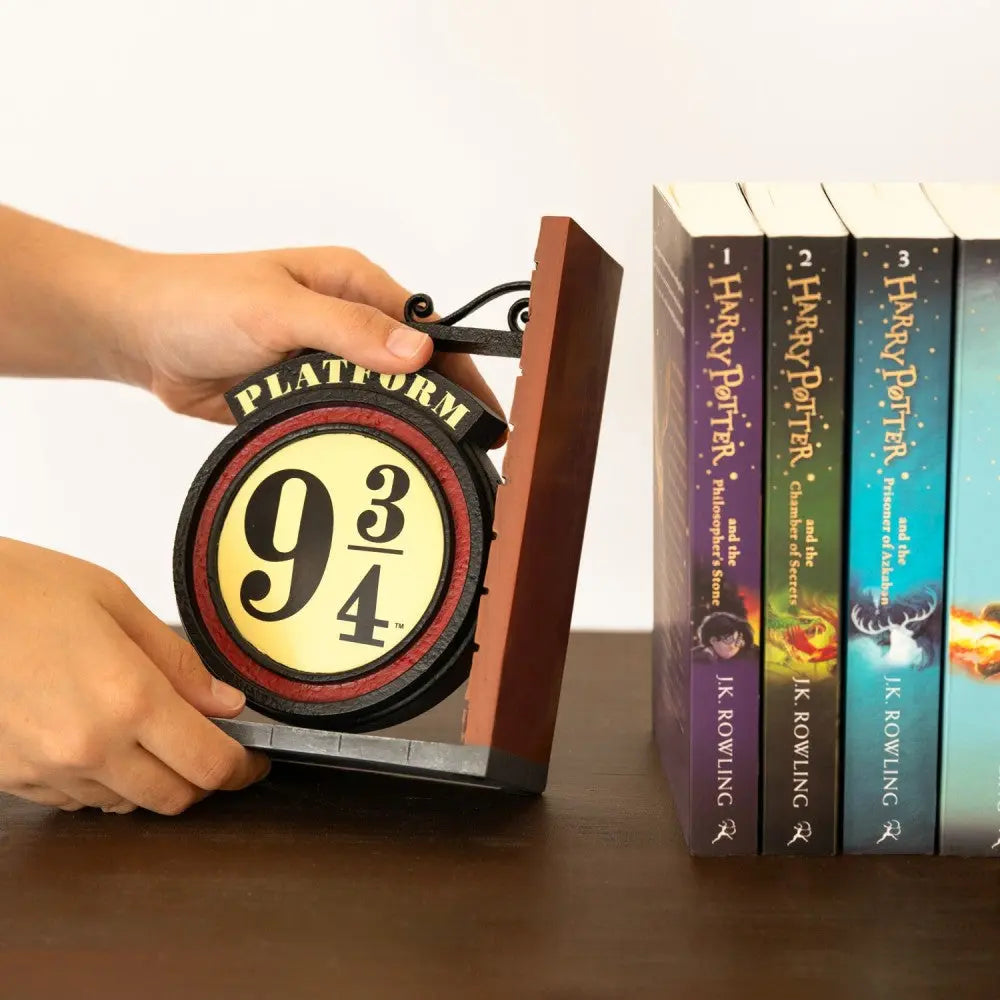 Serre-livres Harry Potter Quai 9 3/4 – Résine peinte à la main -  La boutique Aux 2 Balais