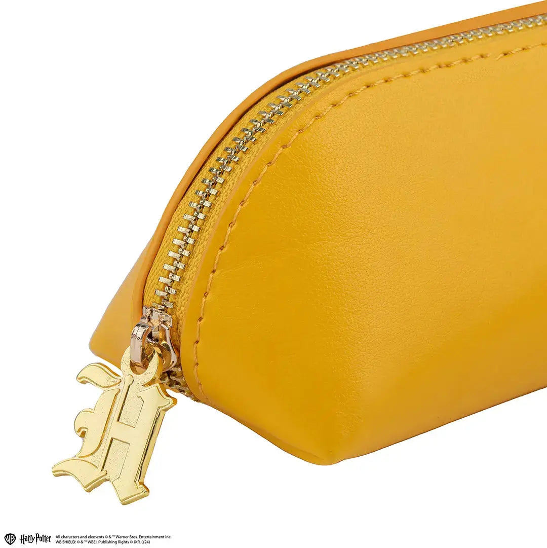 Trousse Poufsouffle Harry Potter en similicuir jaune élégant -  La boutique Aux 2 Balais