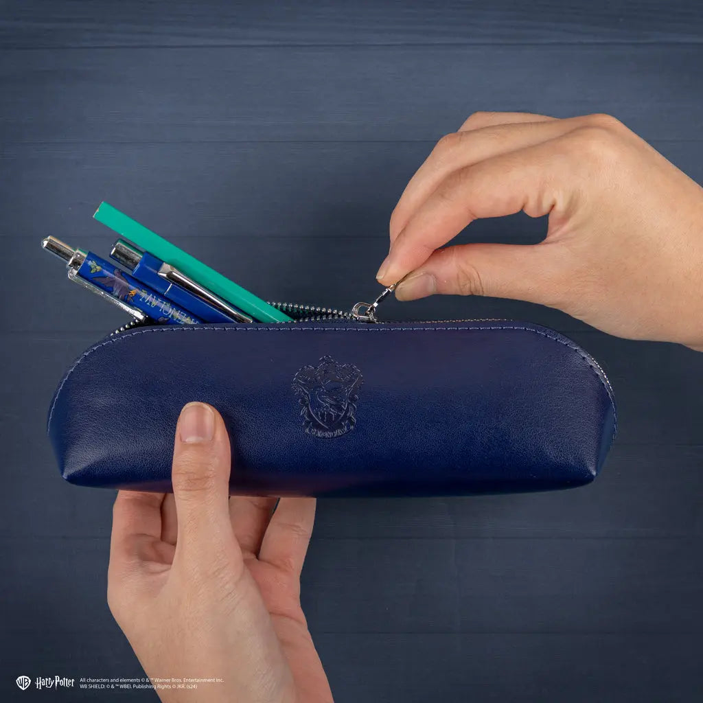 Trousse Serdaigle Harry Potter en similicuir bleu élégant -  La boutique Aux 2 Balais